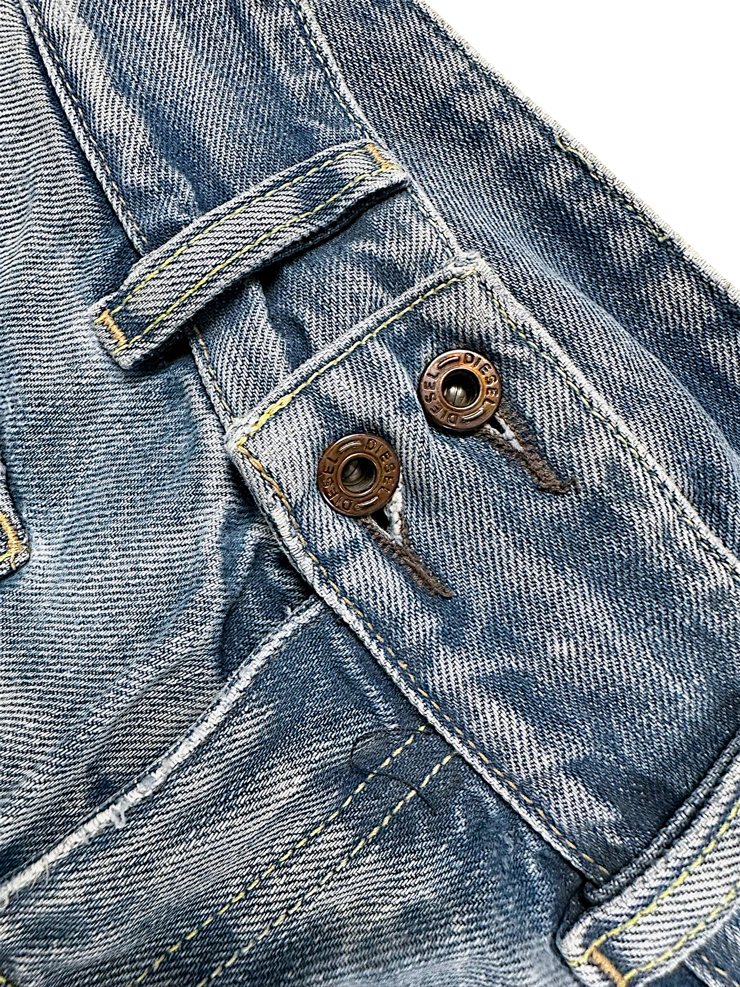 Vintage Diesel Y2K Low Waist Bootcut / Flared Damenjeans (M)
