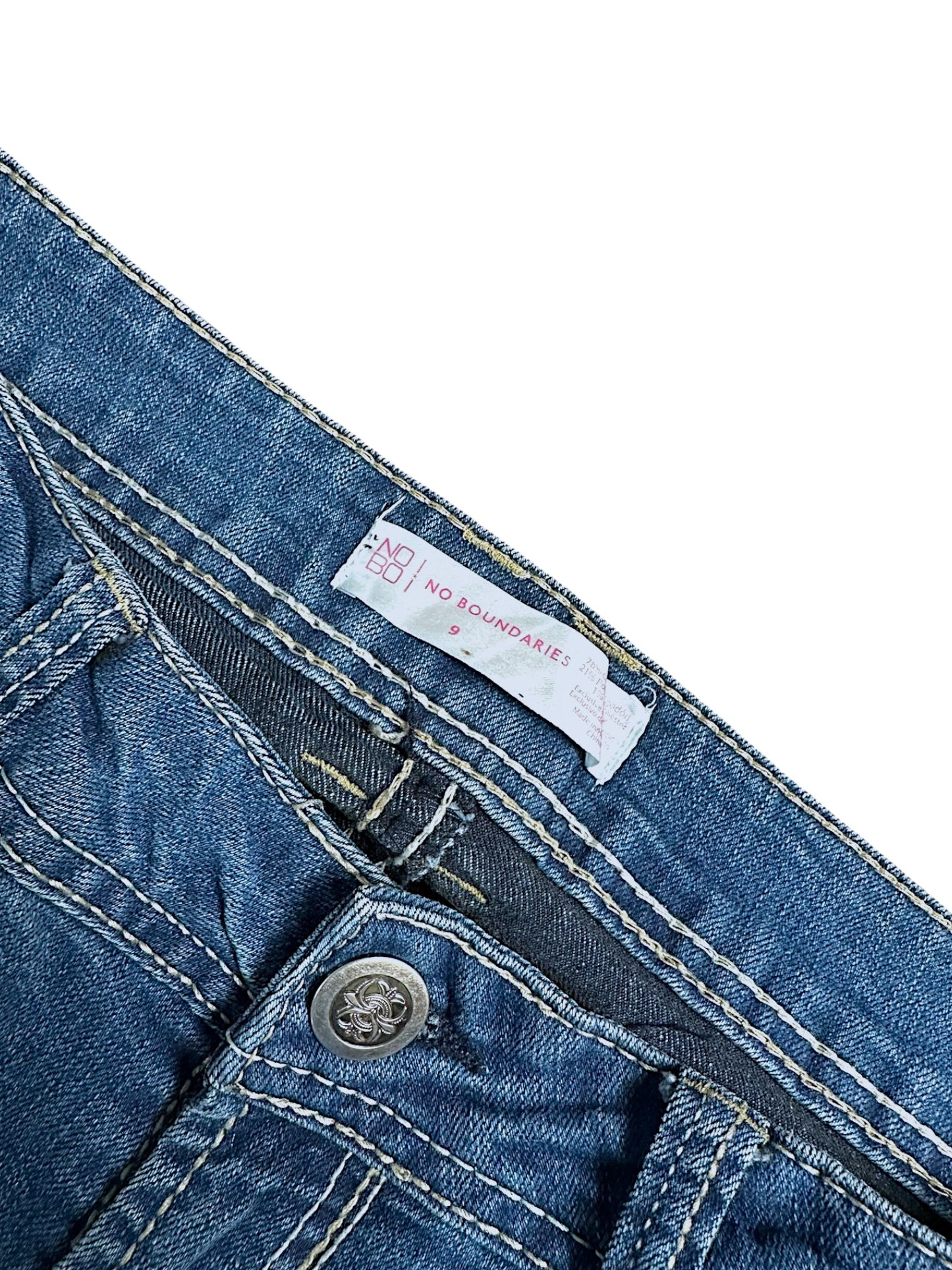 Vintage No Boundaries Y2K Low Waist Bootcut Damenjeans (M)