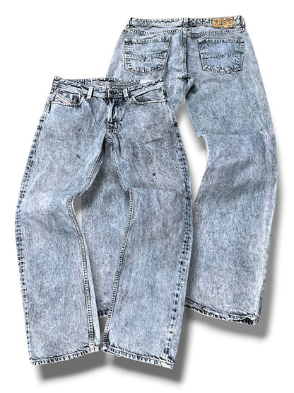 Vintage Diesel Y2K Baggy Jeans (M)