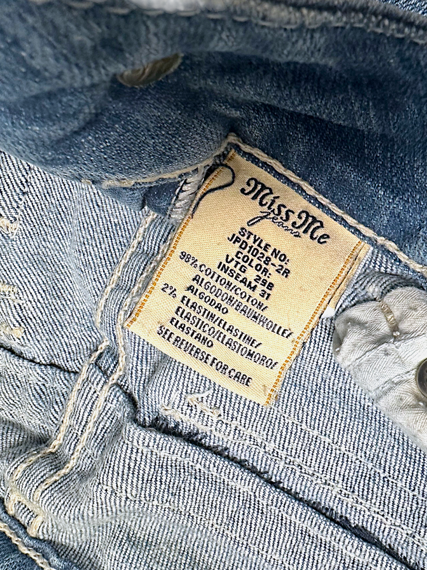 Vintage Miss Me Y2K Bootcut / Flared Damenjeans (M)