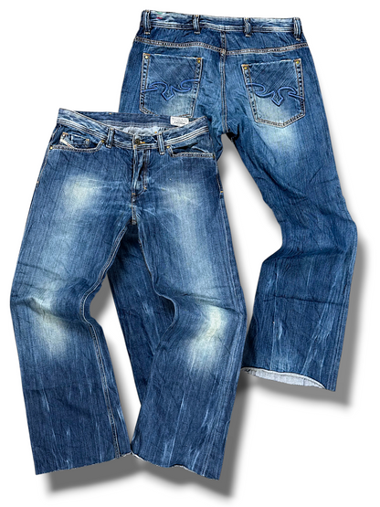 Vintage Diesel Flared Jeans „ZAGHOR“ (M)
