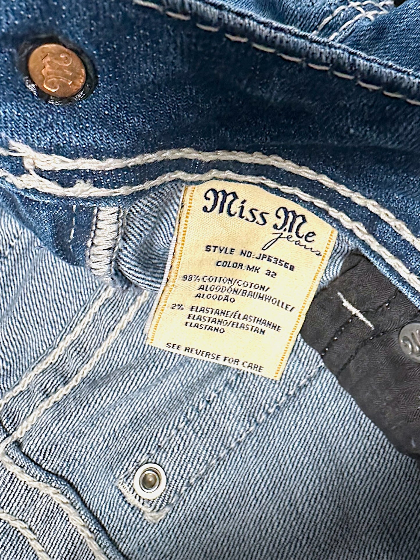 Vintage Miss Me Low Waist Y2K Bootcut / Flared Damenjeans (L)