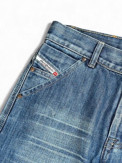 Vintage Diesel straight leg Jeans (S)