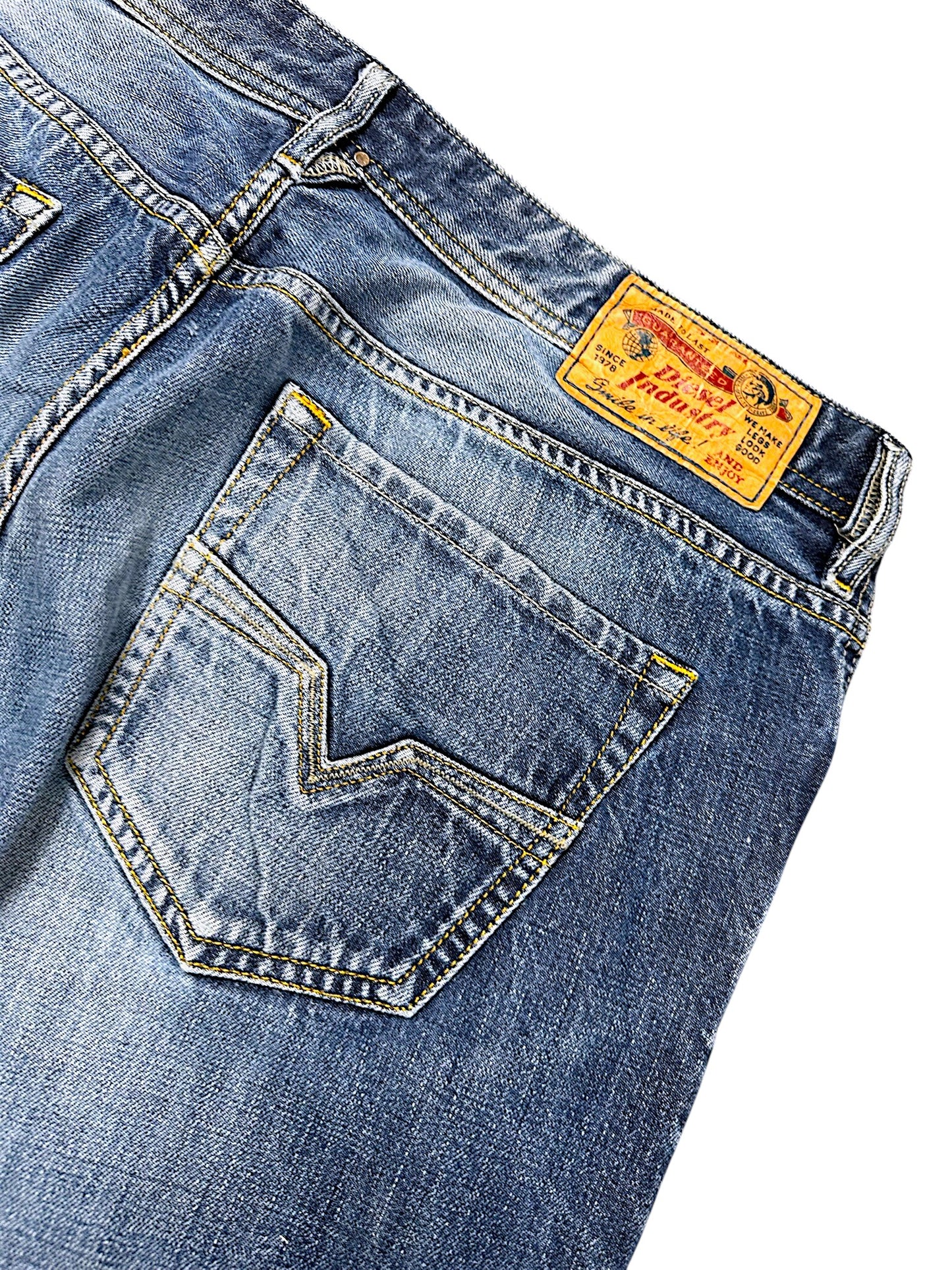 Vintage Diesel Y2K Straight Leg Jeans (L)