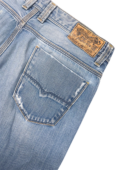 Vintage Diesel Y2K Straight Leg Jeans „KEEVER“ (L)
