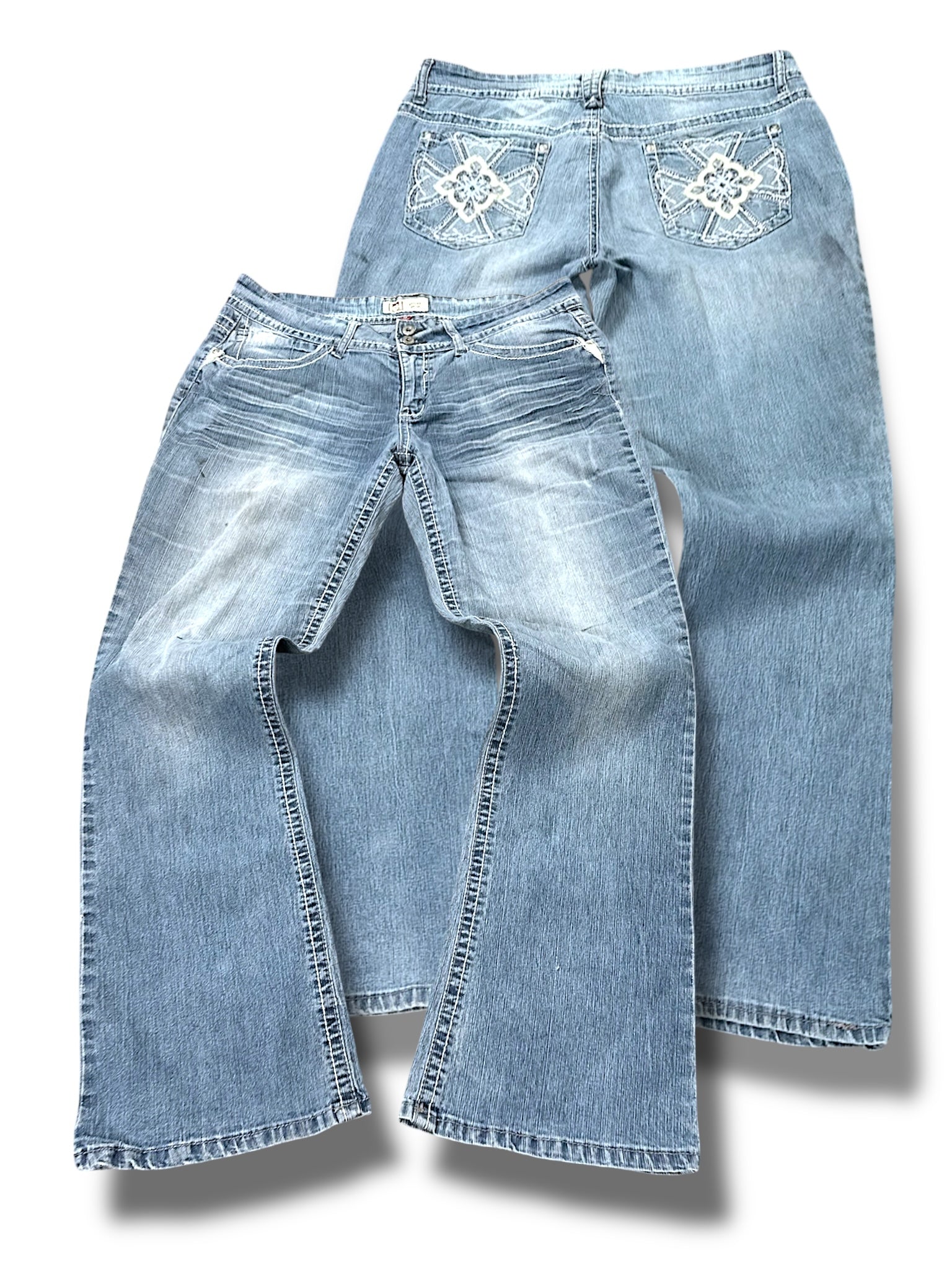 Vintage Embroidery Y2K Flared Jeans (S)