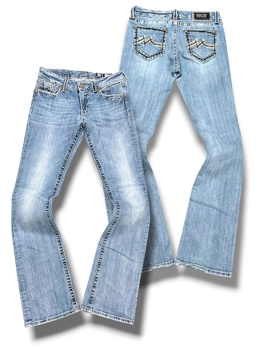 Vintage Miss Me Y2K Bootcut / Flared Damenjeans (XL)