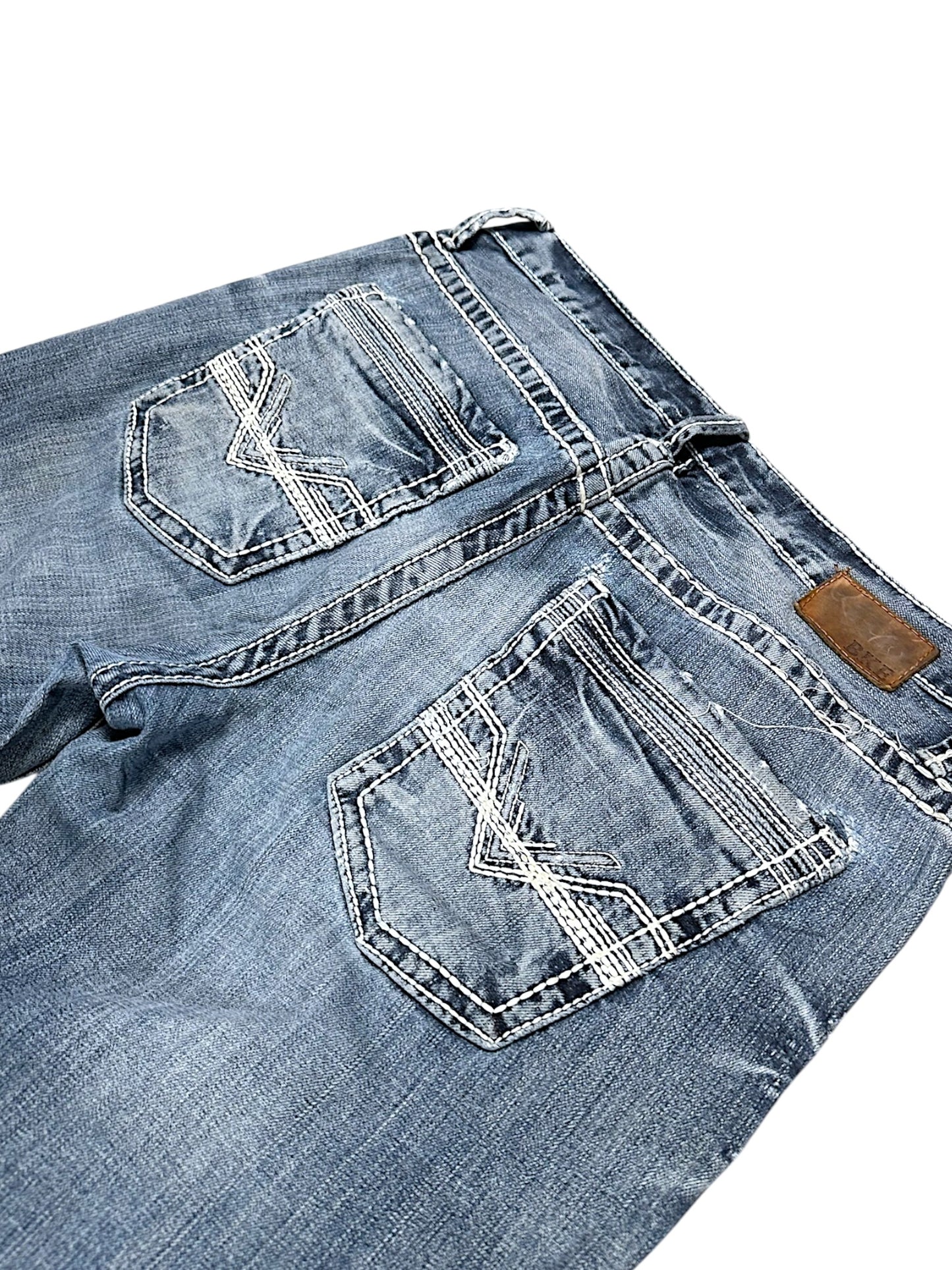 Vintage Embroidery Y2K Flared Jeans (M)
