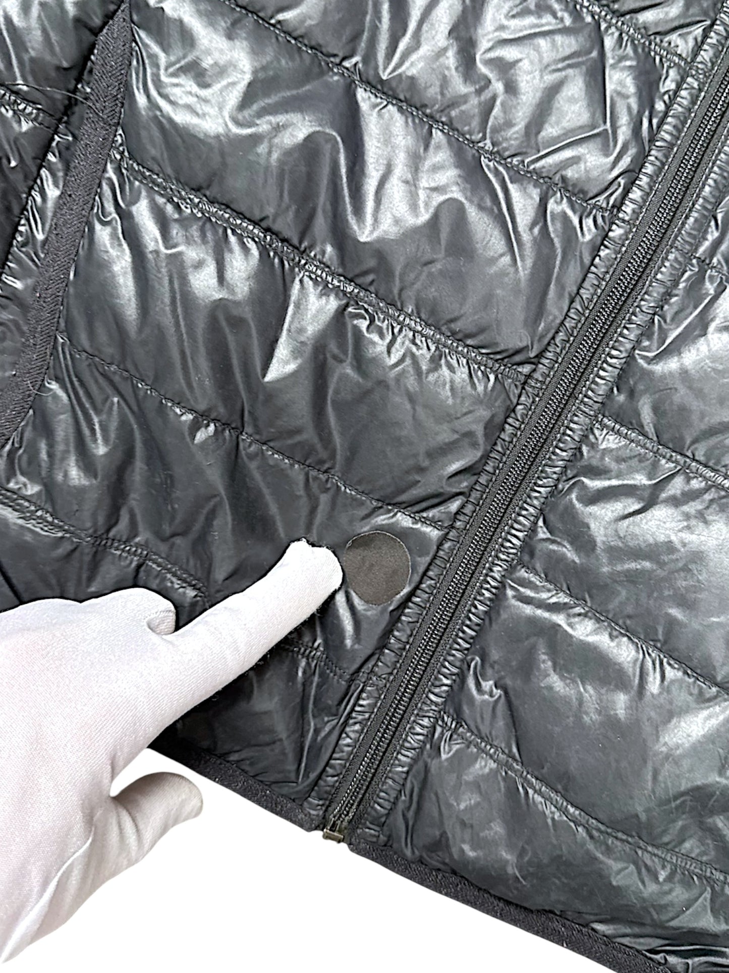 Vintage Armani „EA7“ Daunenjacke (L)