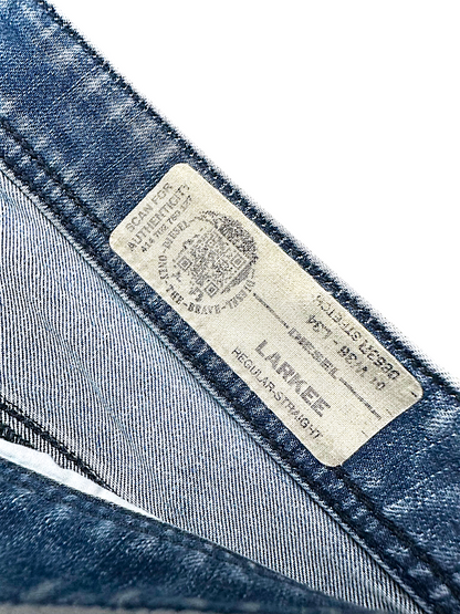 Vintage Diesel Straight Leg Jeans „LARKEE“ (XL)