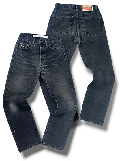 Vintage Diesel Straight Damenjeans (M)
