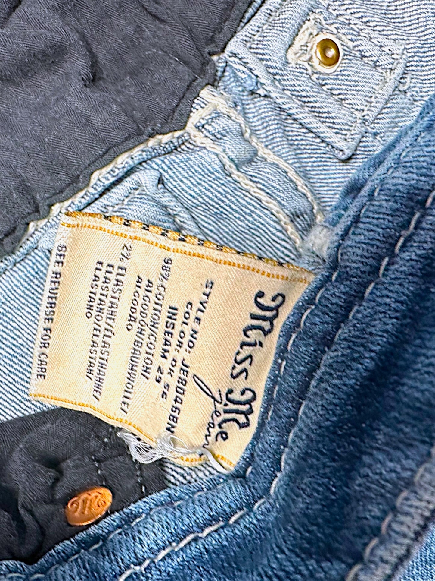 Vintage Miss Me Y2K Low Waist Bootcut Damenjeans (XS)