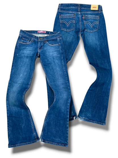 Vintage Levi‘s Low Waist Bootcut Damenjeans (S)