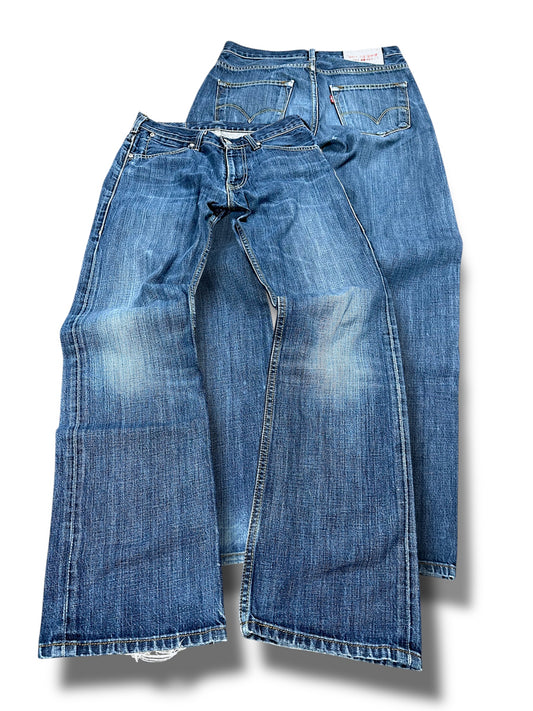 Vintage Levi’s straight leg Jeans (S)