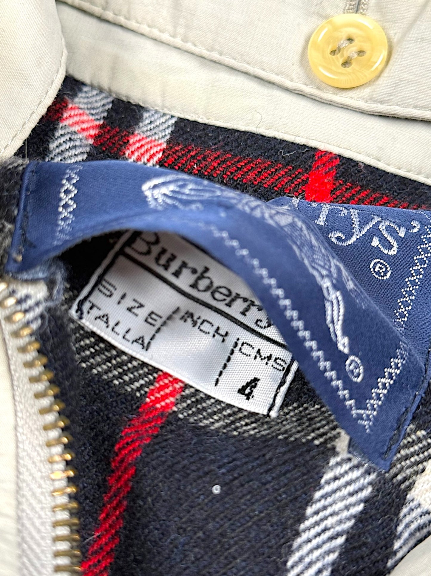 Vintage Burberry Mantel (L)