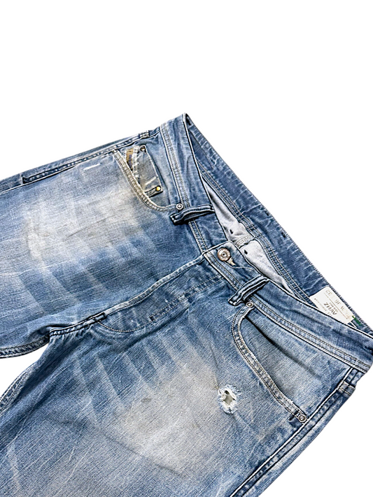 Vintage Levi’s Flared Jeans „ZHAV“ (L)