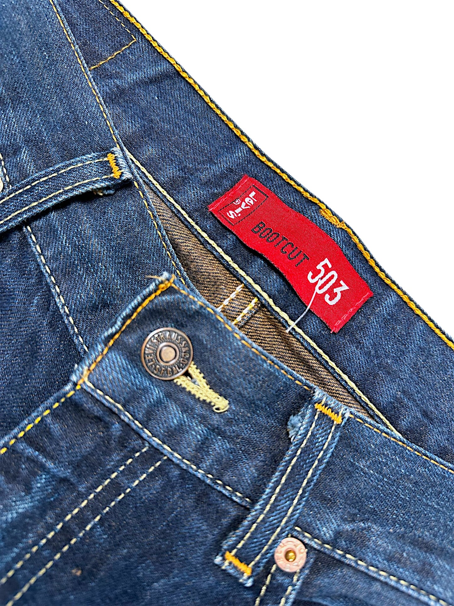 Vintage Levi’s Y2K Baggy Jeans (M)