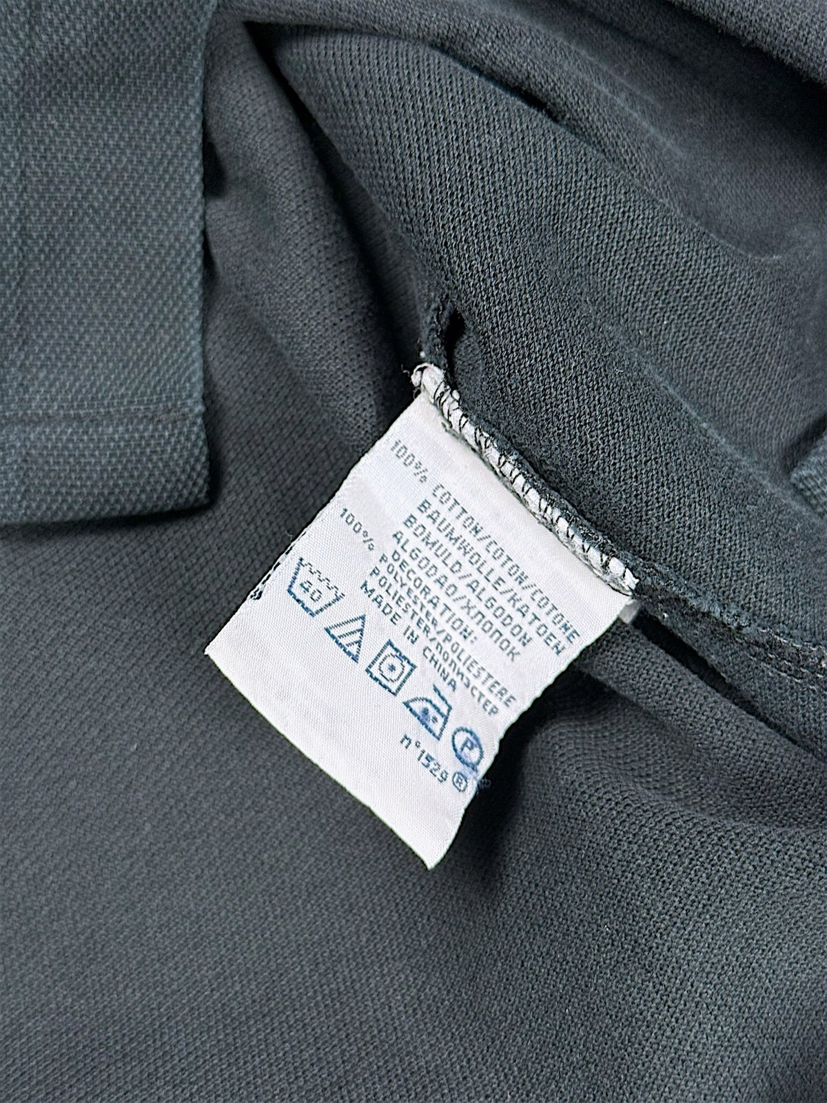 Vintage Ralph Lauren Y2K „Spain“ Langarm-Polo (M) – Detailaufnahme 4