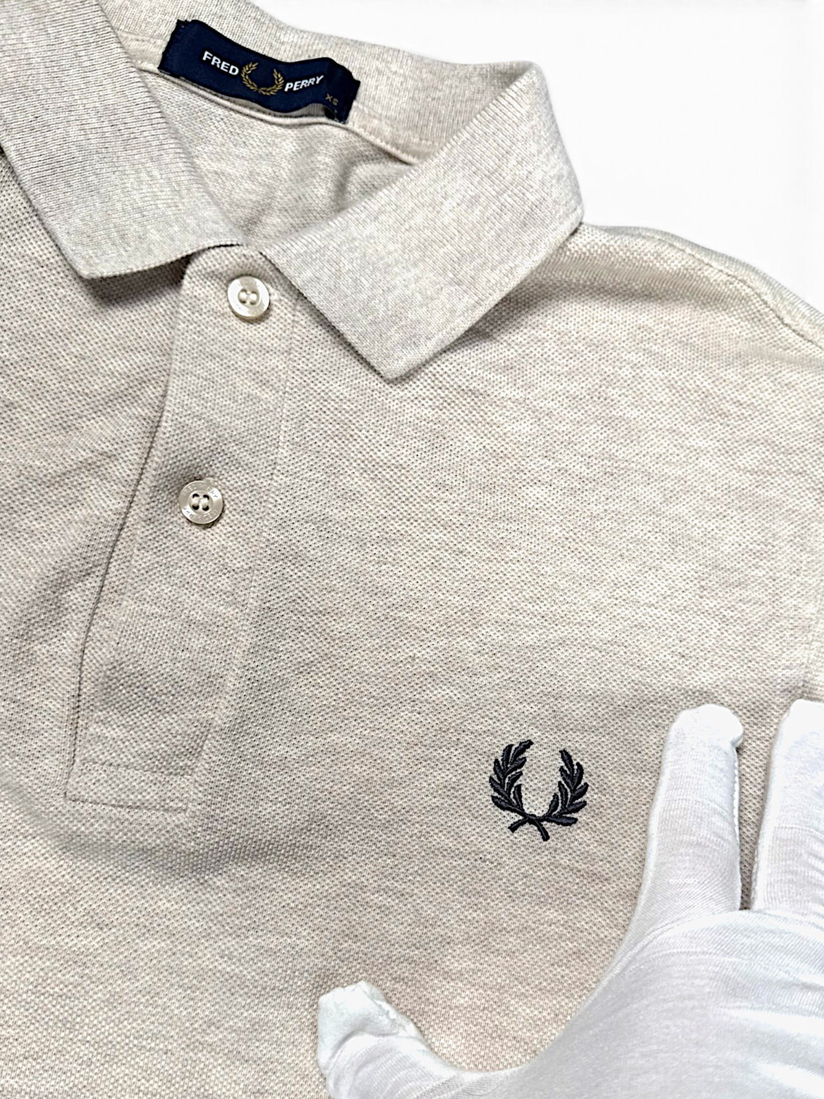 Vintage Fred Perry Langarm-Polo (M) – Detailaufnahme 1