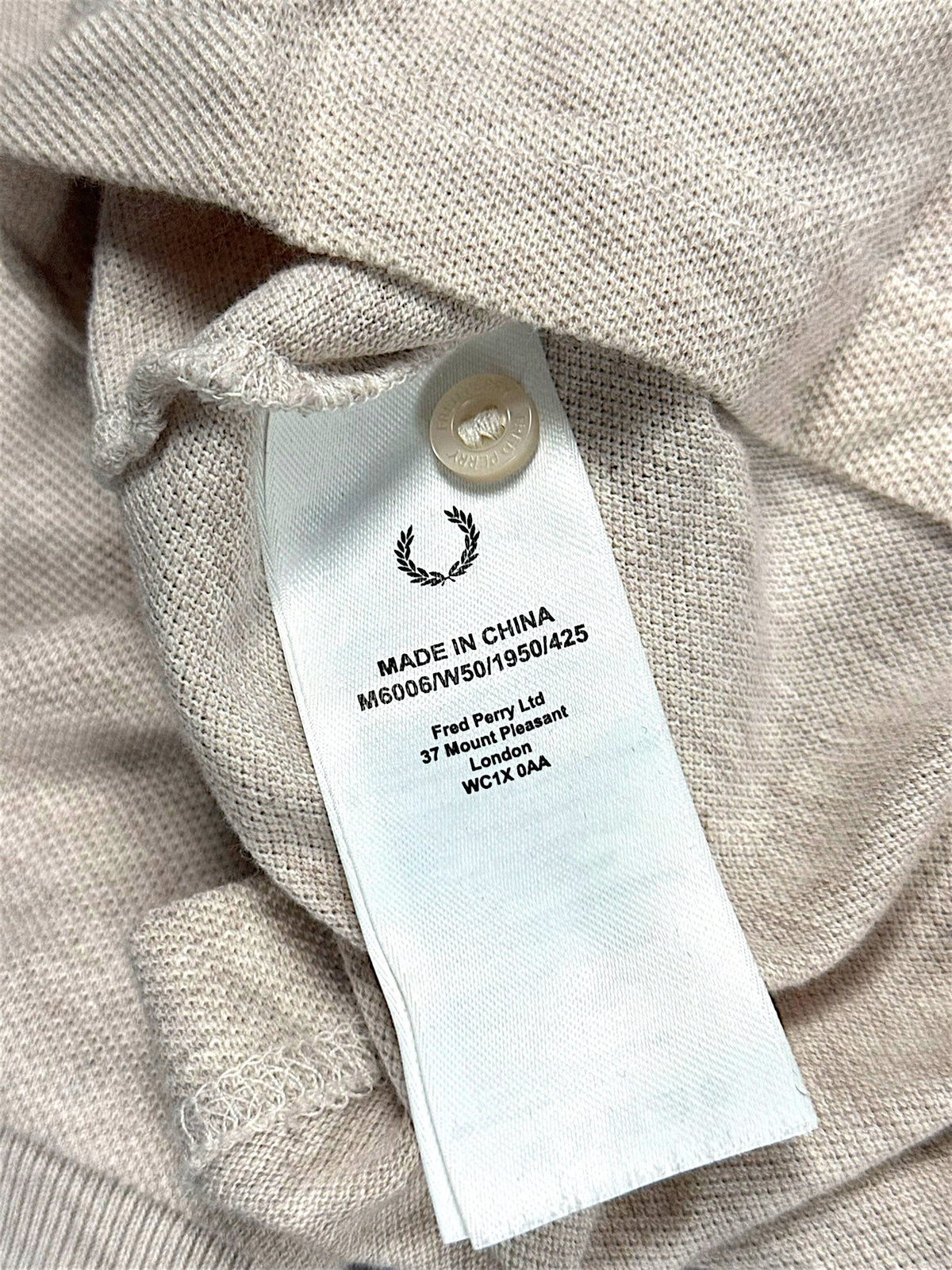 Vintage Fred Perry Langarm-Polo (M) – Detailaufnahme 3