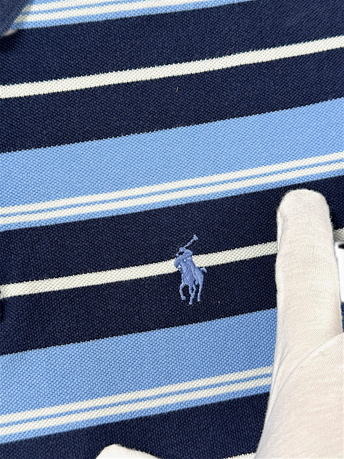 Vintage Ralph Lauren Y2K Polo (M) – Detailaufnahme 1
