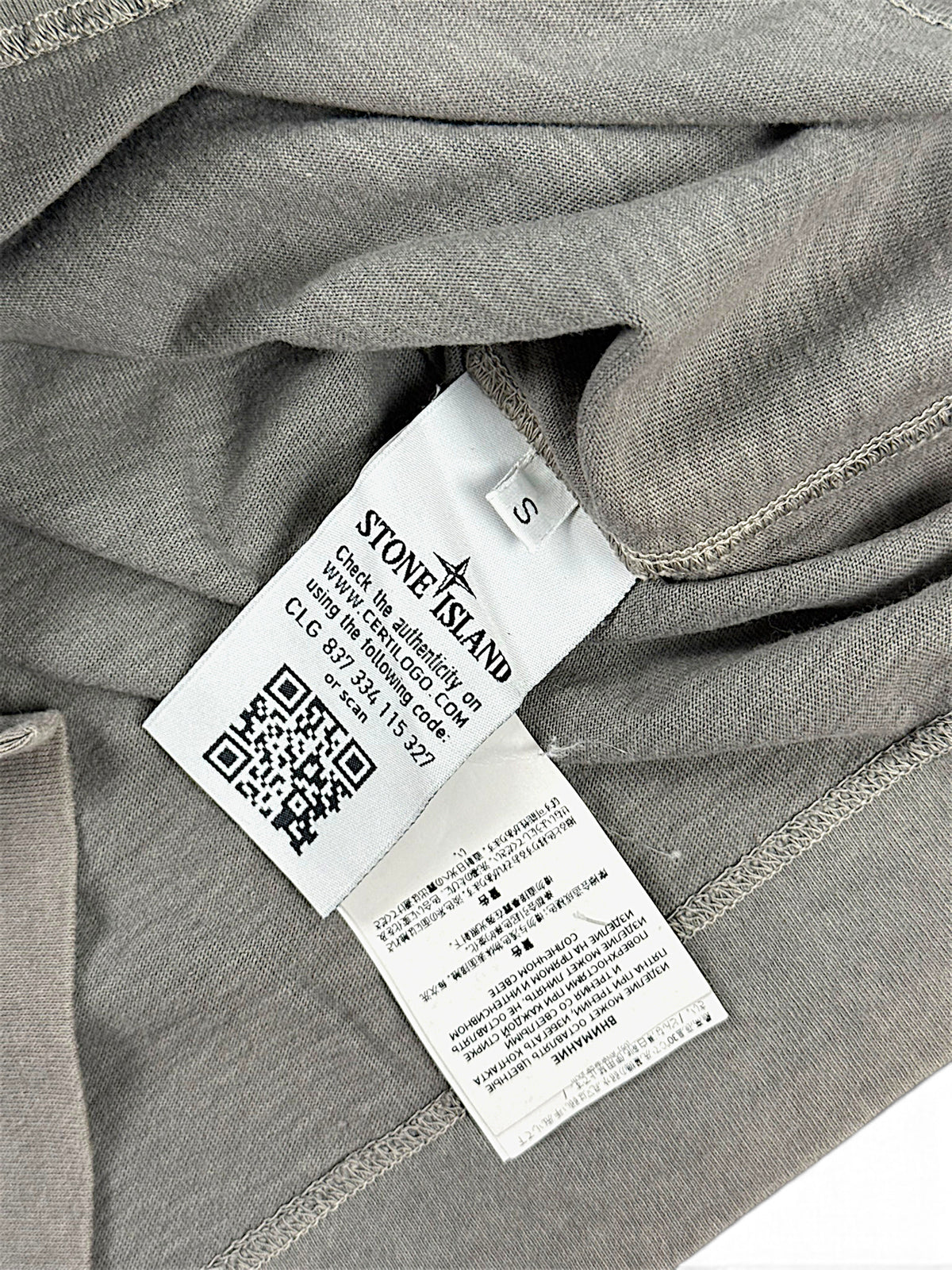 Vintage Stone Island Y2K Polo (S) – Detailaufnahme 3