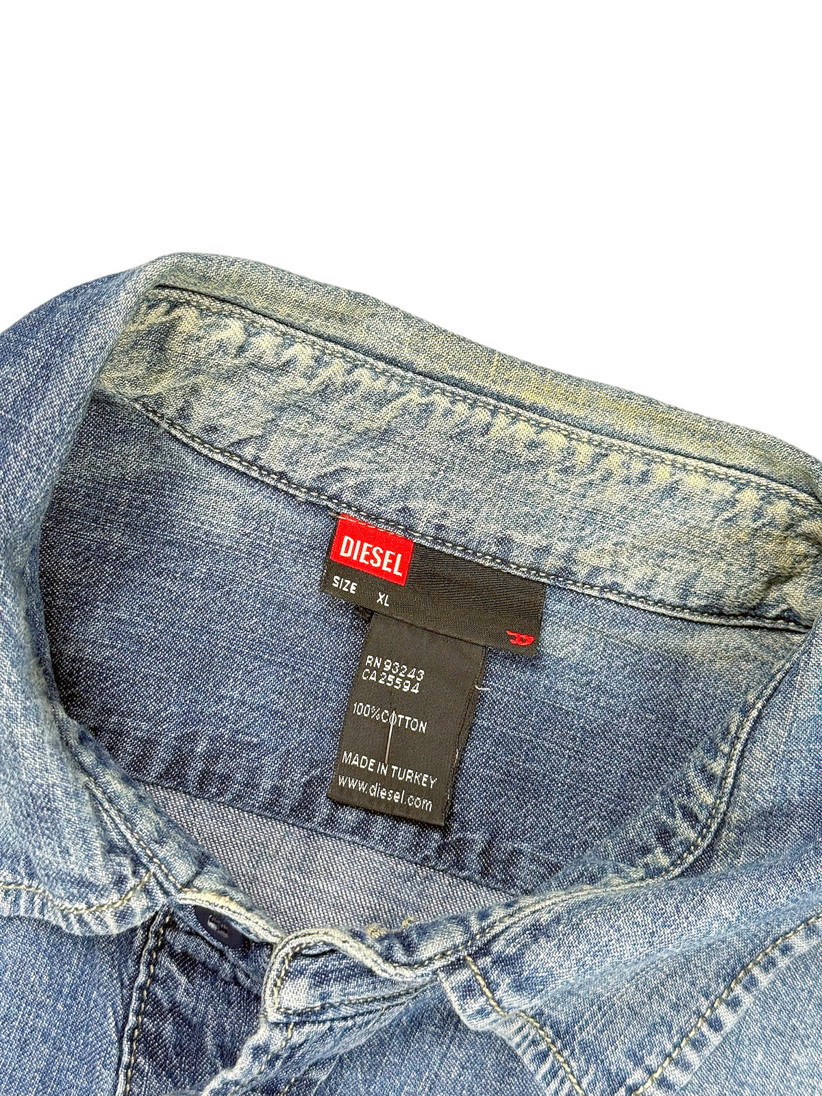 Vintage Diesel Jeanshemd (L) – Detailaufnahme 2