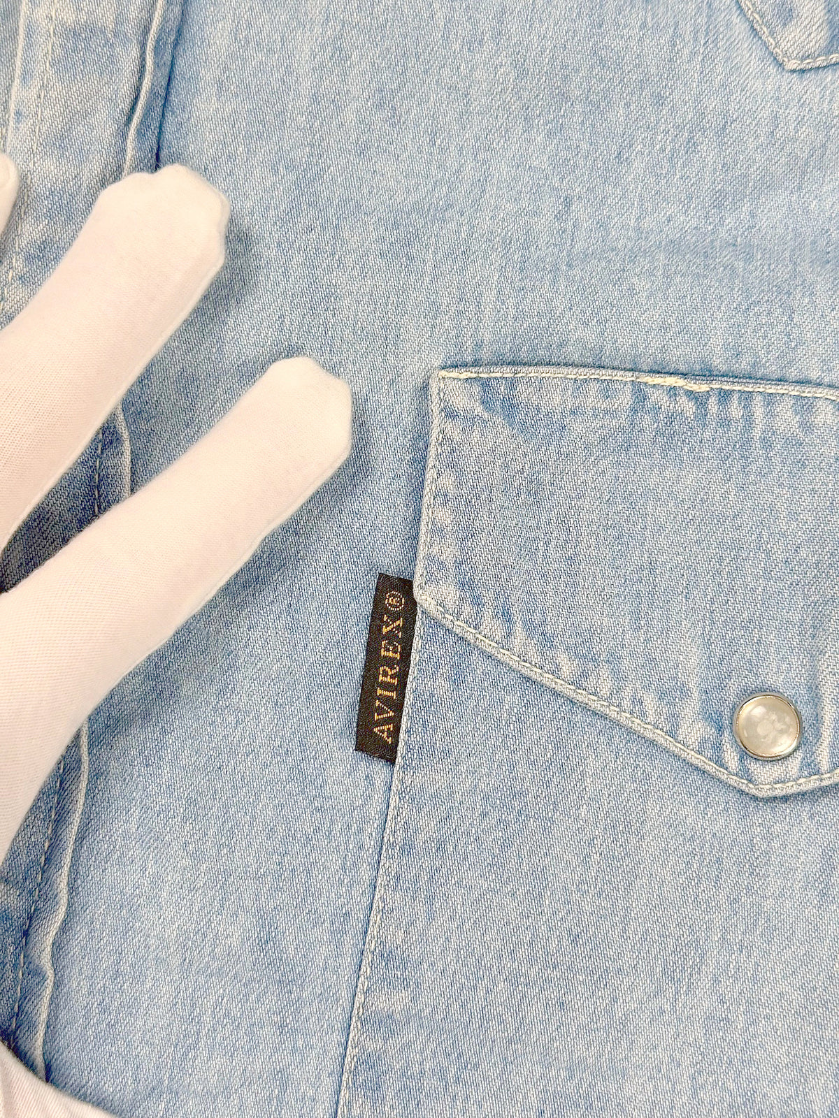 Vintage Avirex Jeanshemd (XL) – Detailaufnahme 1
