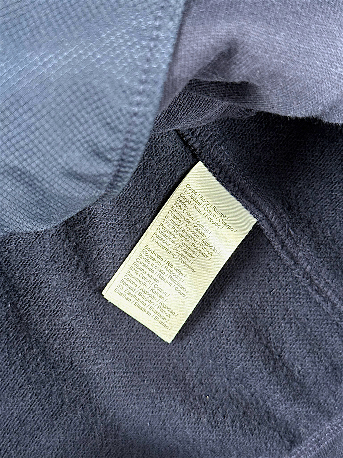Vintage Lacoste Zip-Pullover (S) – Detailaufnahme 3