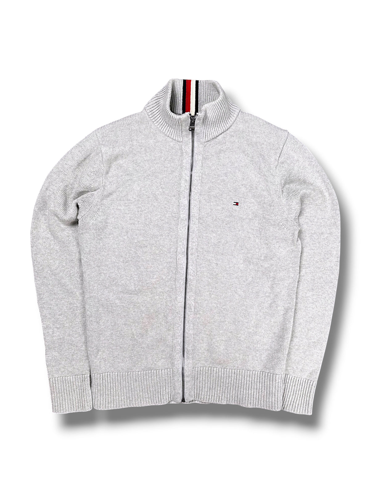 Vintage Tommy Hilfiger Zip-Pullover (L) – Vorderansicht geschlossen