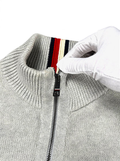 Vintage Tommy Hilfiger Zip-Pullover (L) – Detailaufnahme 2
