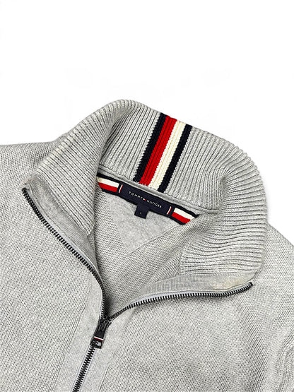 Vintage Tommy Hilfiger Zip-Pullover (L) – Detailaufnahme 3