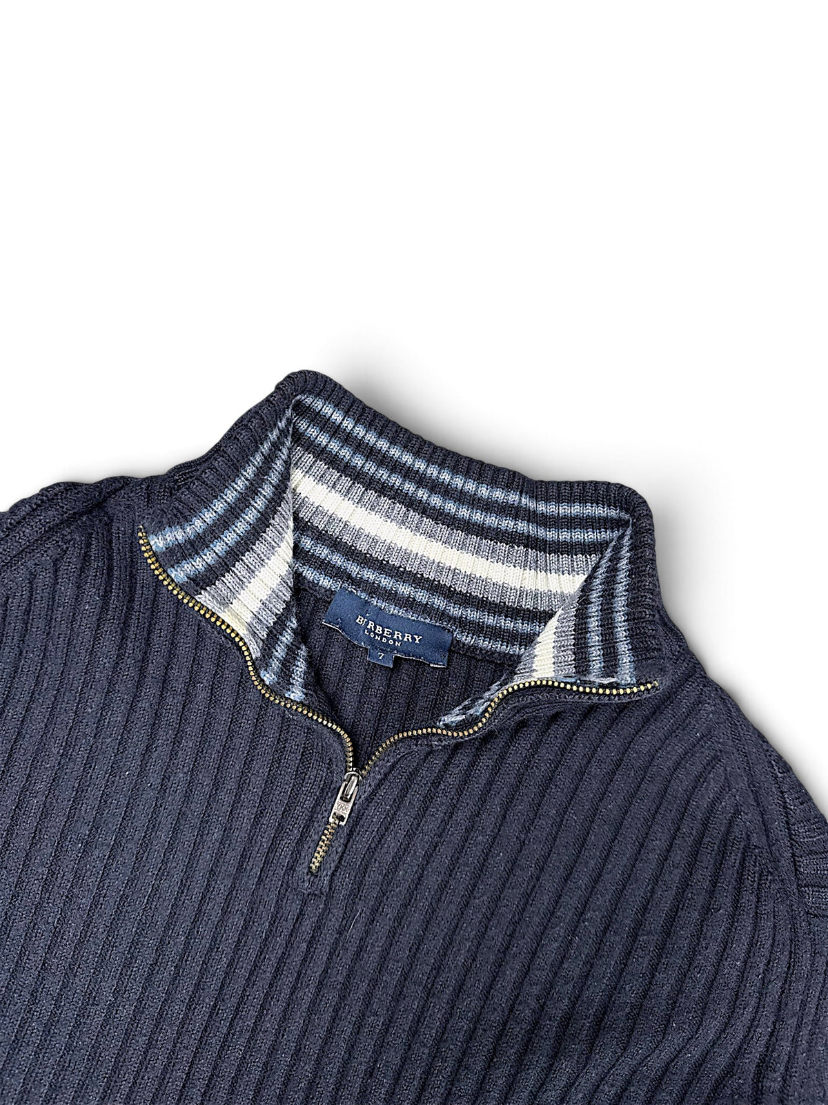 Vintage Burberry Y2K Strickpullover mit Kragen (S) – Detailaufnahme 1
